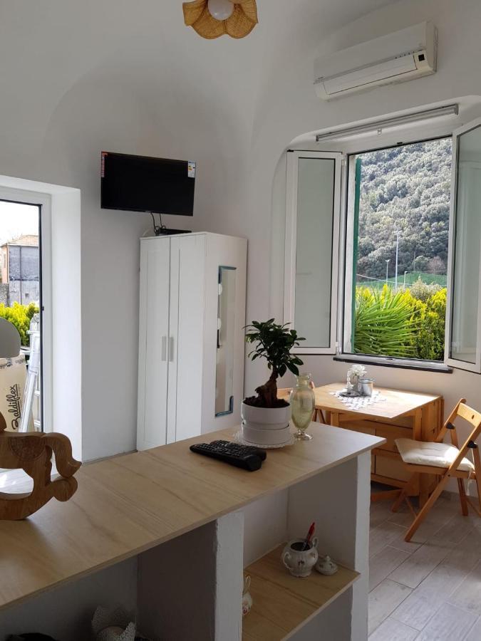 Appartement mini cà del Borgo à Finale Ligure Extérieur photo